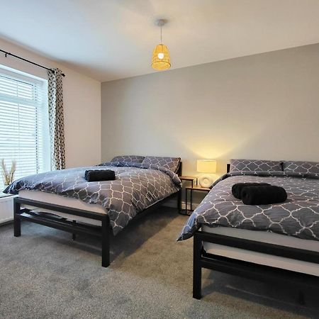 Stott House - Bright Spacious Townhouse 15 Minutes To Central Manchester With Free Parking别墅 外观 照片
