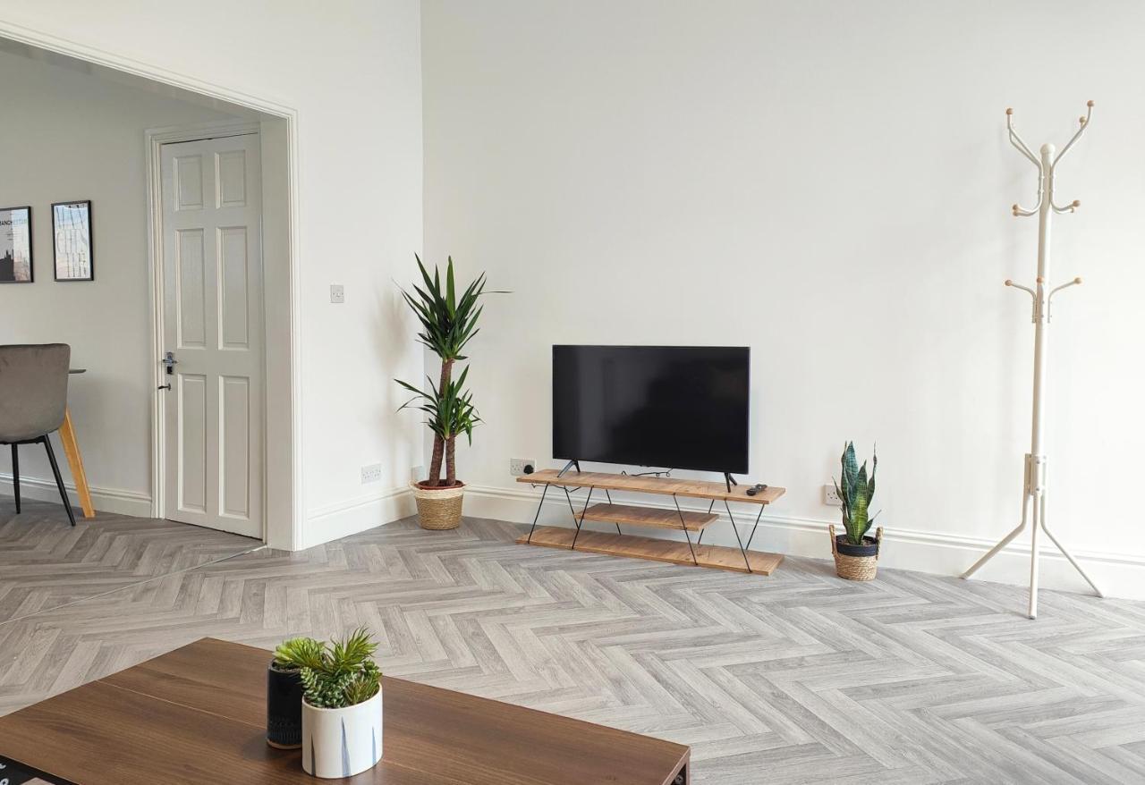 Stott House - Bright Spacious Townhouse 15 Minutes To Central Manchester With Free Parking别墅 外观 照片
