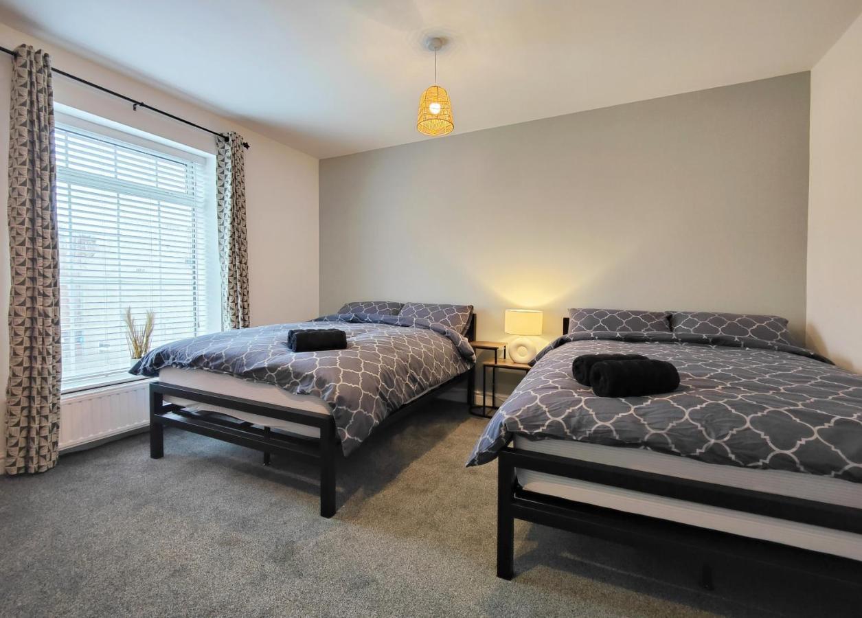 Stott House - Bright Spacious Townhouse 15 Minutes To Central Manchester With Free Parking别墅 外观 照片